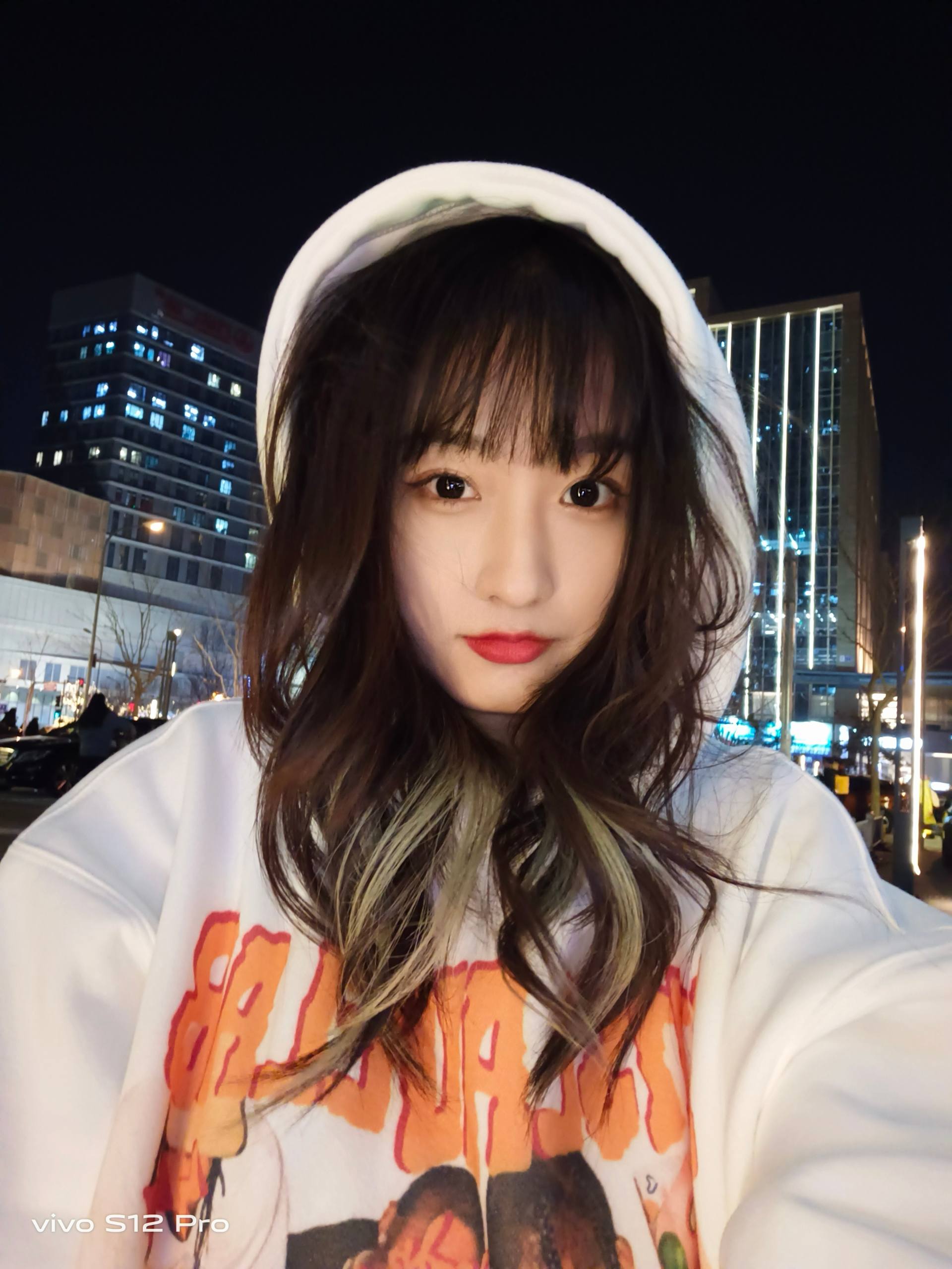 从vivo新推出手机中,看到了几个趋势|自拍|智能手机|夜景_新浪新闻