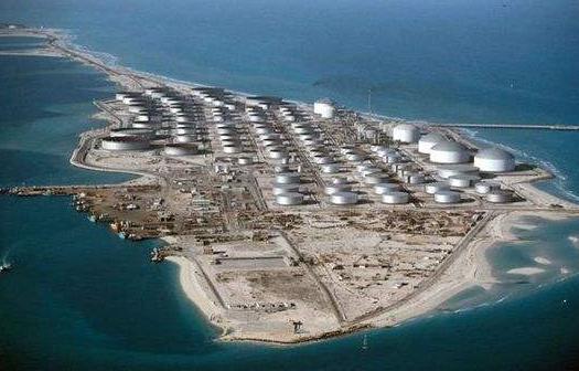 波斯湾地区的油田大都距离港口不远,几乎都在100公里之内,无论是使用