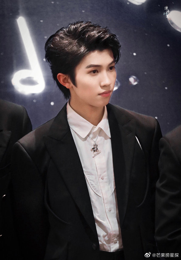 林墨《北京青年周刊》封面 太帅了,暖男氛围感好绝……|林墨|北京青年