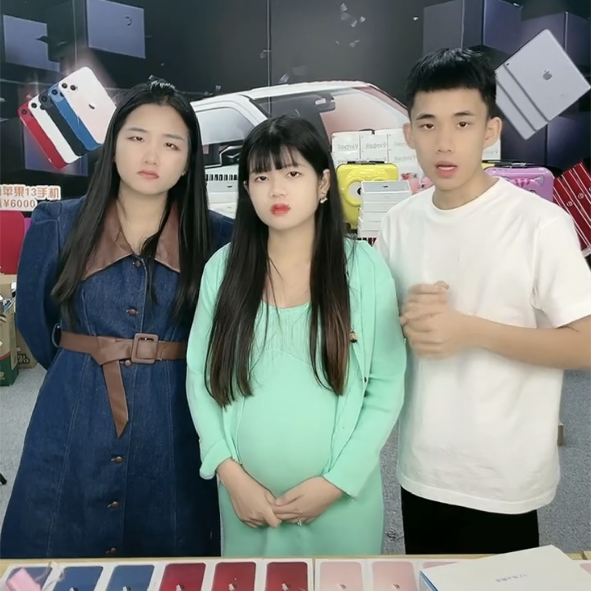 网红陈三废姐姐自曝收入每月花销一百多万给老公10万当零花