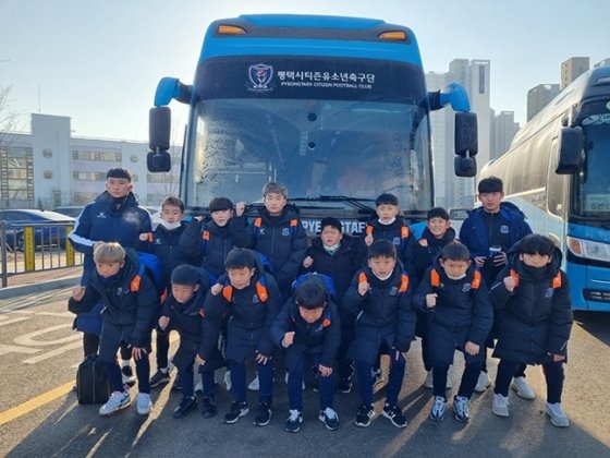 巴萨“韩国三杰”之一的张洁熙23岁退役，将担任K3球队少年队教练休闲区蓝鸢梦想 - Www.slyday.coM