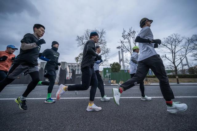 马拉松|慢跑|冬训_新浪新闻