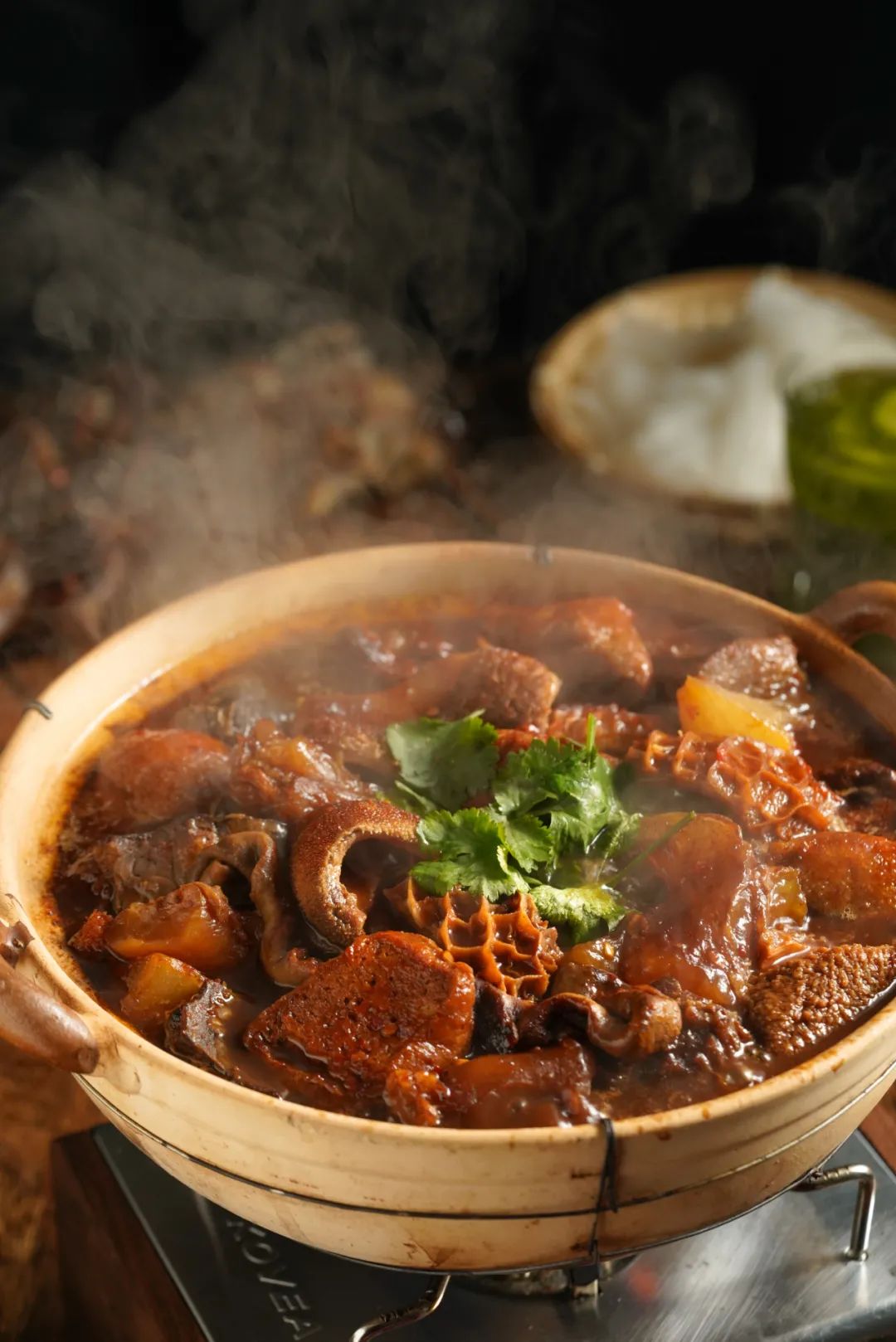 这锅完美诠释了什么叫一半人爱死,一半人不敢吃.|牛杂|锅_新浪新闻