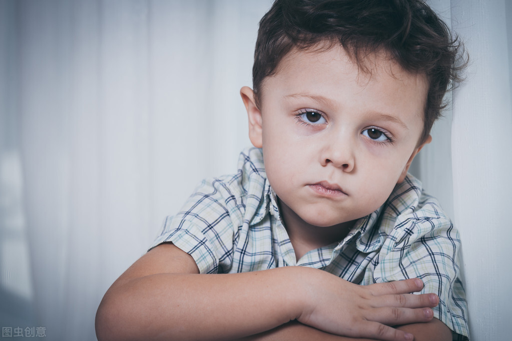 「宜童微课」天津自闭症幼儿必备技能之一“提要求”休闲区蓝鸢梦想 - Www.slyday.coM