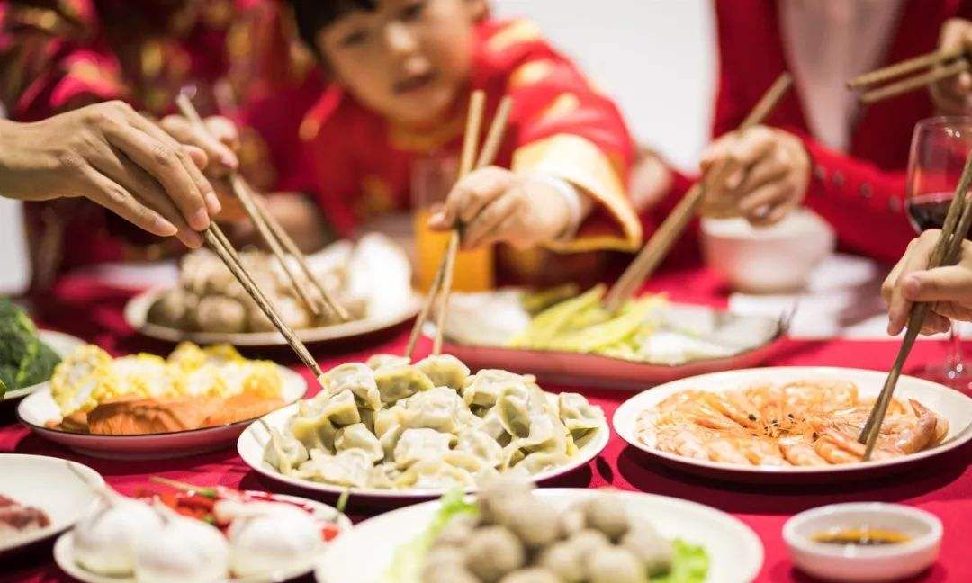 除夕夜别管多忙,记得做这4道菜,寓意团圆幸福,端上桌倍有面休闲区蓝鸢梦想 - Www.slyday.coM 除夕夜别管多忙,记得做这4道菜,寓意团圆幸福,端上桌倍有面休闲区蓝鸢梦想 - Www.slyday.coM