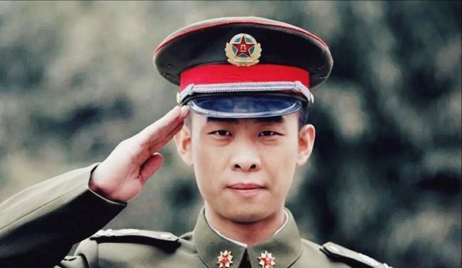 自曝不上综艺,没上过大学,本科学历是函授,张译的影帝来之不易__财经头条