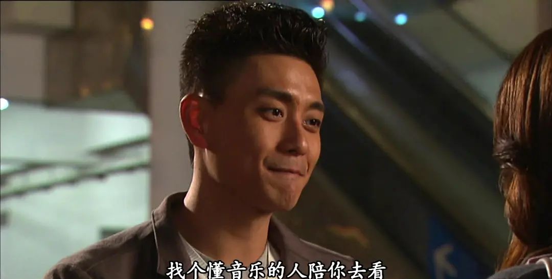 子琳直球倒追,许sir的一拒再拒,两人感情的推拉感,黄宗泽和钟嘉欣演绎