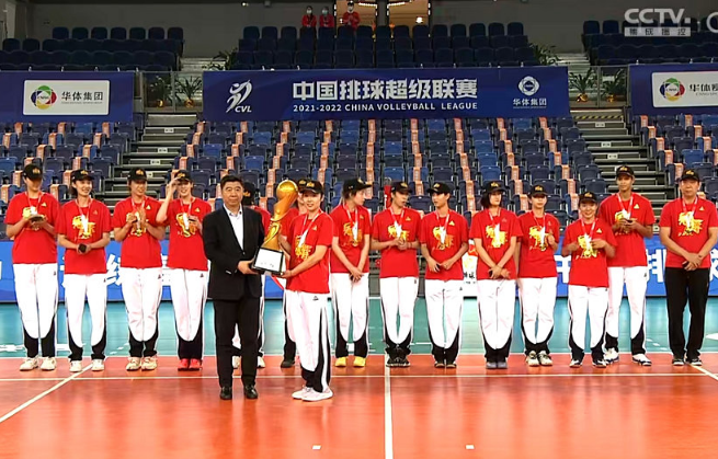 姚迪捧起奖杯!袁心玥李盈莹搞怪,冠军大合影,王宝泉终于笑了休闲区蓝鸢梦想 - Www.slyday.coM 姚迪捧起奖杯!袁心玥李盈莹搞怪,冠军大合影,王宝泉终于笑了休闲区蓝鸢梦想 - Www.slyday.coM