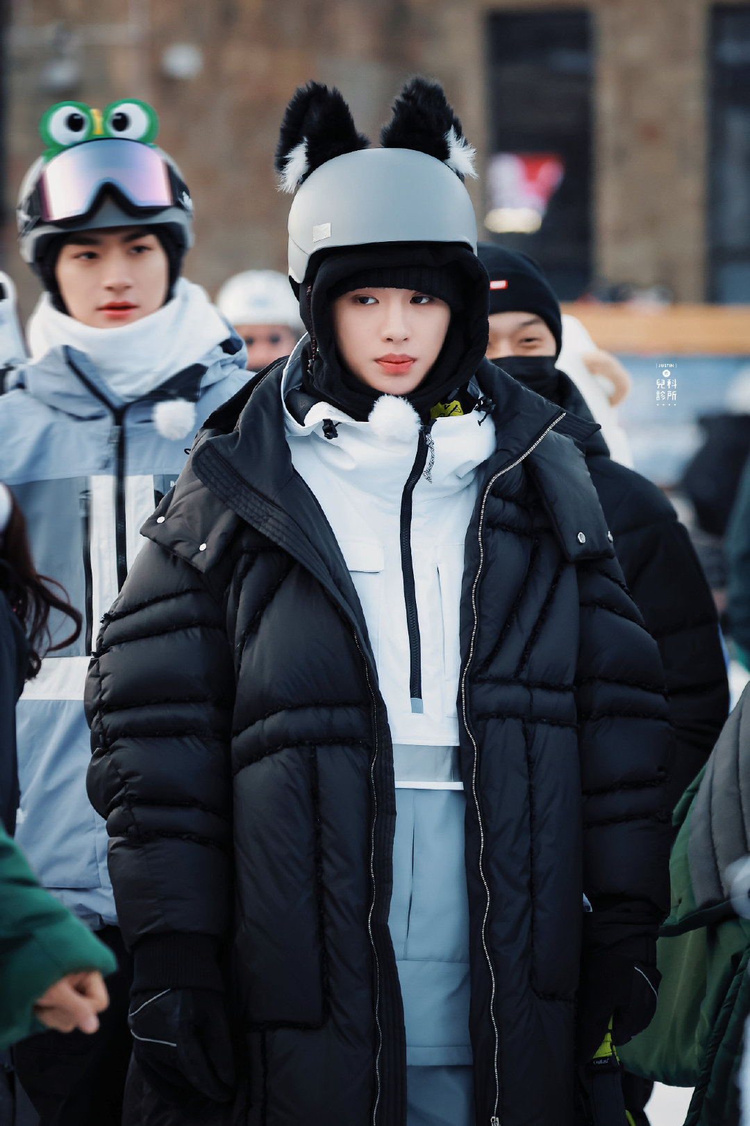 哈哈哈笑得angelababy和黄明昊合照