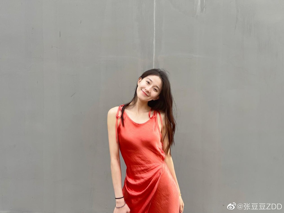 颜值赛明星,却从无绯闻,拒入娱乐圈,张豆豆一心诠释圣洁之美|张豆豆