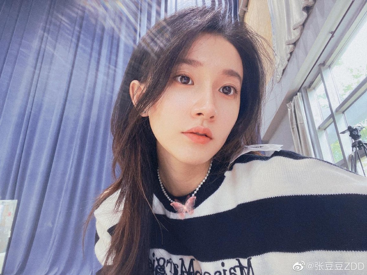 颜值赛明星,却从无绯闻,拒入娱乐圈,张豆豆一心诠释圣洁之美|张豆豆