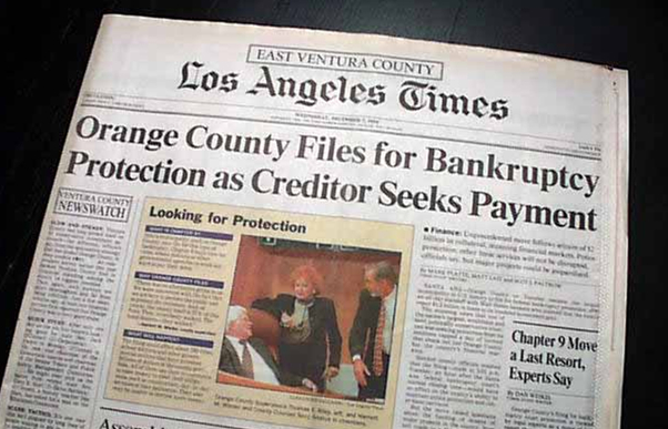 1994年12月，美国加州奥兰治县（又译橘县）申请破产保护  图为当时《洛杉矶时报》报道