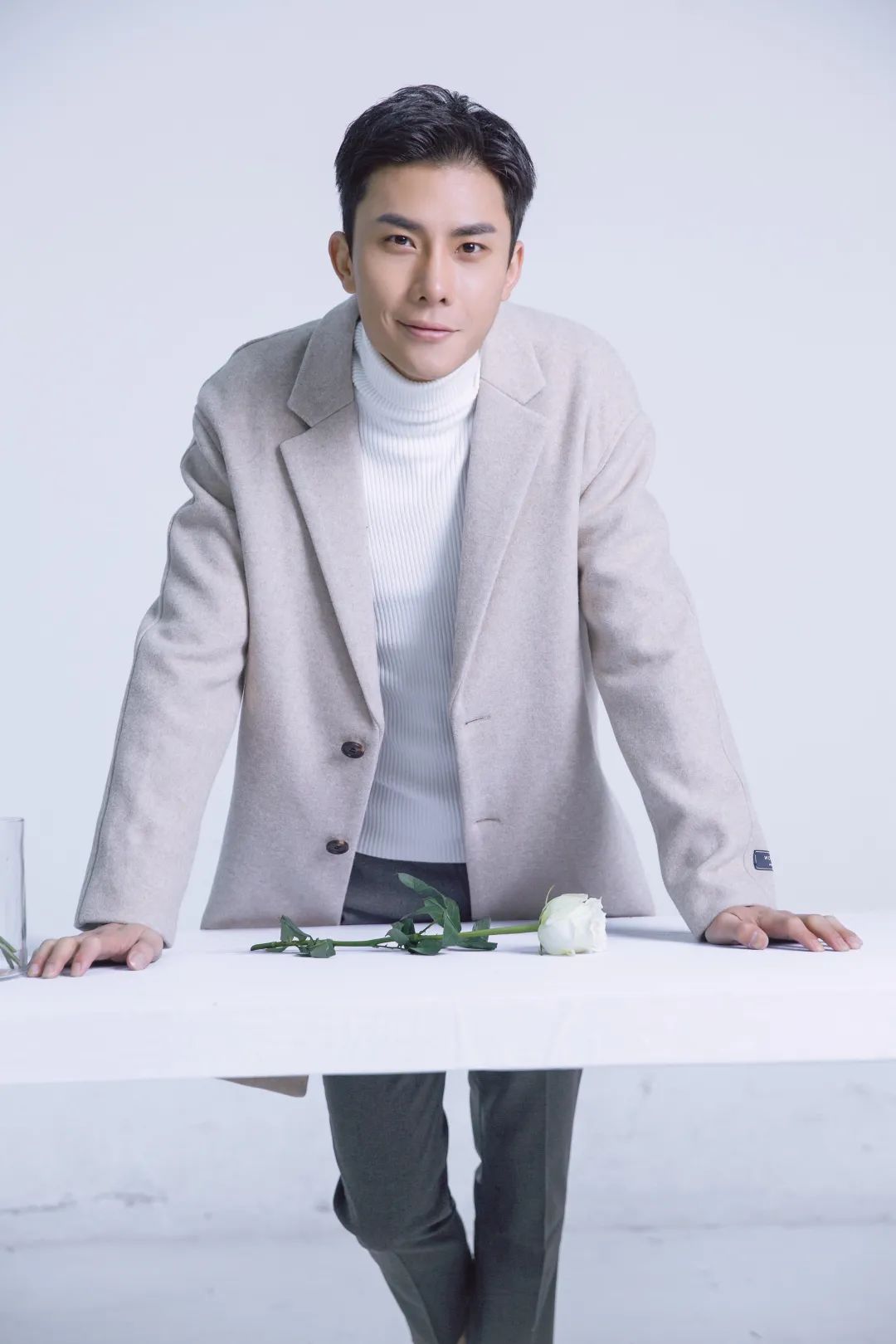 实力歌手李硕2022首发单曲《we fight tonight》 摇滚曲风开启新年