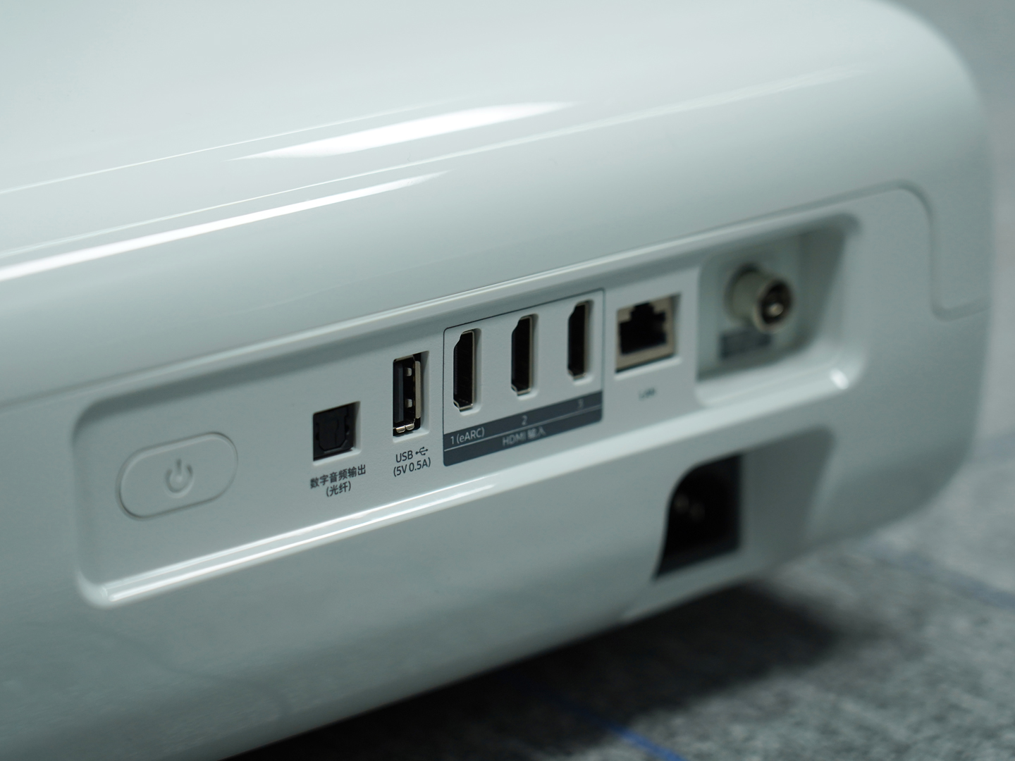 三星激光投影仪lsp9体验59999元的激光电视是不是智商税