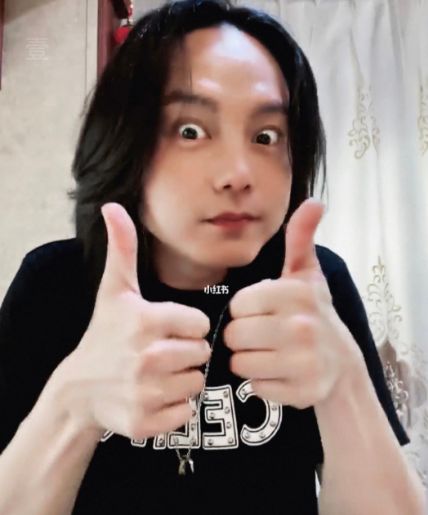 35岁男星胖成发面馒头,三层下巴堆满脖子,"尹正焖菜"失效了__财经头条