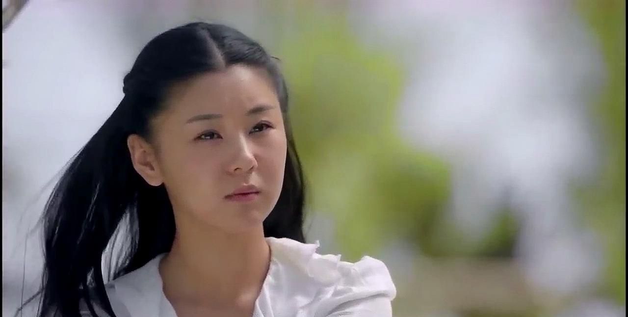 李小萌抱二胎产后罕露面,一家四口超温馨|平凡的世界|王雷|李小萌