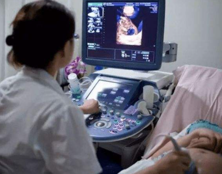 西安8个月孕妇流产,医院门口“苦等”2小时,谁能为悲剧买单?休闲区蓝鸢梦想 - Www.slyday.coM 西安8个月孕妇流产,医院门口“苦等”2小时,谁能为悲剧买单?休闲区蓝鸢梦想 - Www.slyday.coM