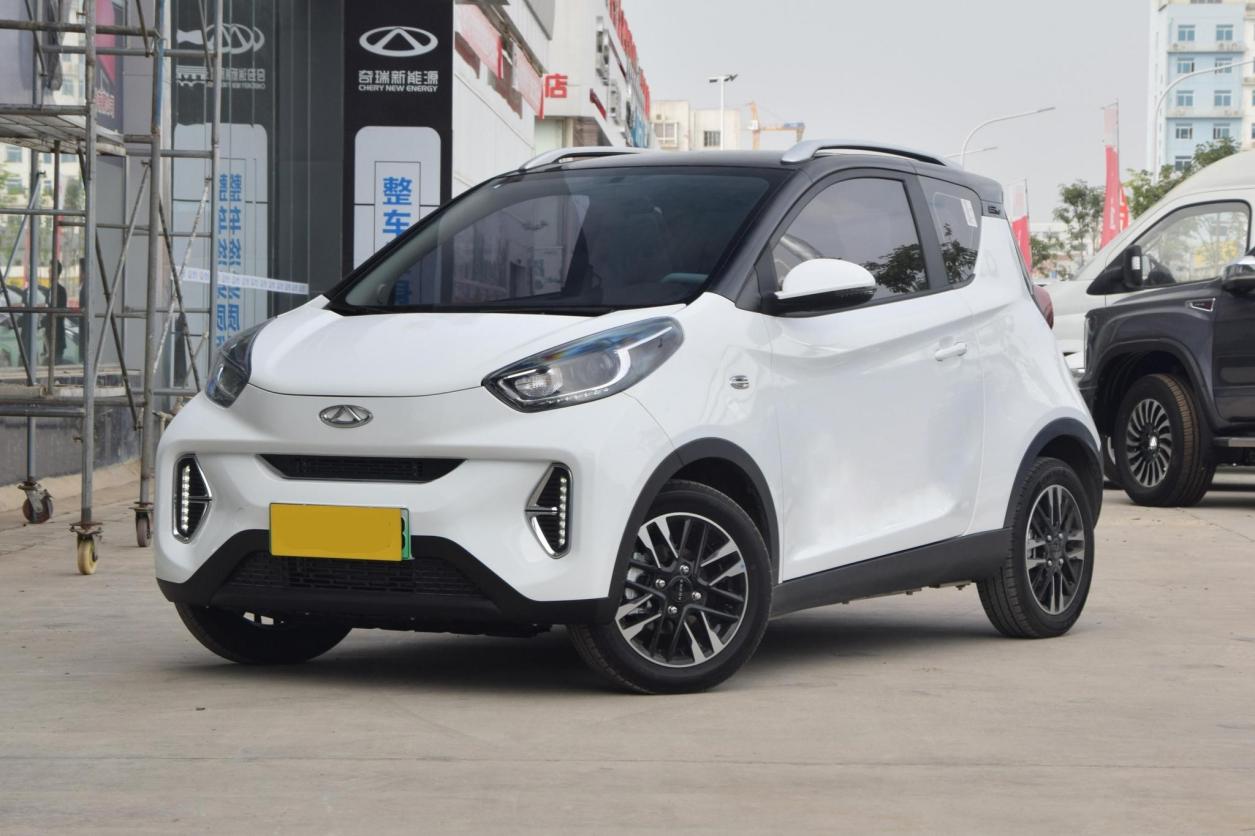 微型电动车硝烟四起649万就卖到301km续航实拍奇瑞小蚂蚁