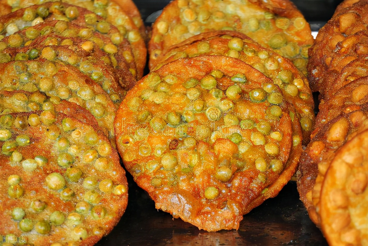 豌豆饼油酥香透的豌豆饼