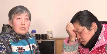 丈夫30年前花天酒地抛妻弃女，如今重病求收留，前妻：不接受道歉休闲区蓝鸢梦想 - Www.slyday.coM