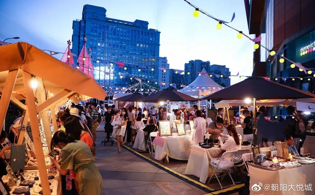 商场市集鲜花摊无人售卖全靠自觉背后是这样的流量密码