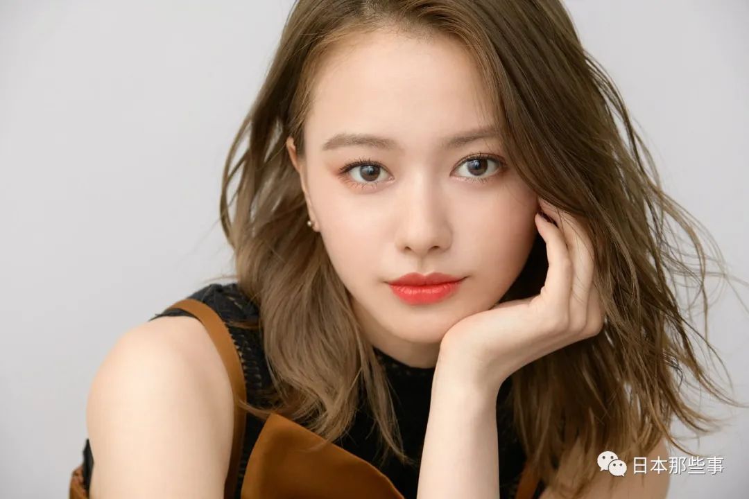 文春曝山本舞香新恋情男方是乐队主唱森内宽树