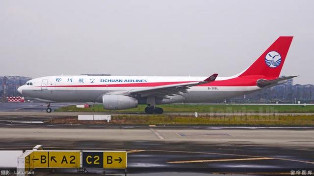 忠诚航空“劈腿”波音：美国低成本航空公司为何选择混合机队？休闲区蓝鸢梦想 - Www.slyday.coM