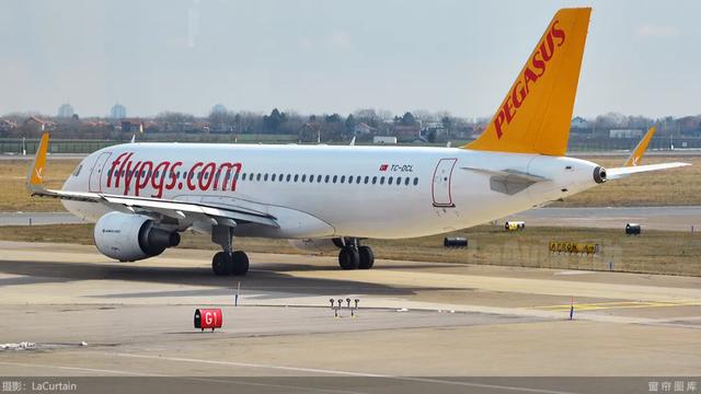 忠诚航空“劈腿”波音：美国低成本航空公司为何选择混合机队？休闲区蓝鸢梦想 - Www.slyday.coM