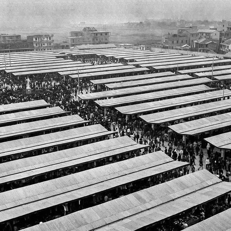 摄影故事丨用影像述说从鸡毛换糖到全球电商义乌传奇40年