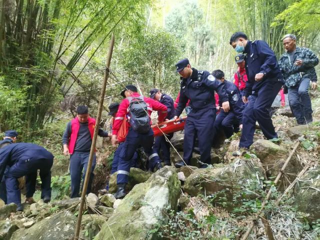 乐清一女子被困深山3天3夜，民警凭这个细节救下了她休闲区蓝鸢梦想 - Www.slyday.coM