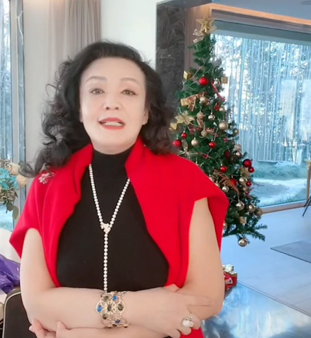 张兰再惹争议，称汪小菲一年创2000万就业机会，遭怒怼后立马改口休闲区蓝鸢梦想 - Www.slyday.coM