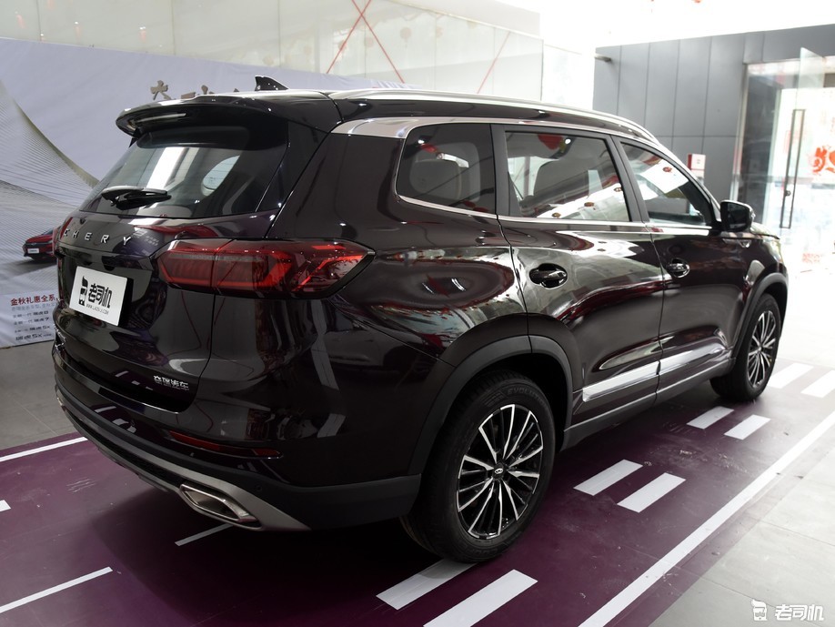 堪称同级别中的空间魔术师小哥带你一起看奇瑞瑞虎8plus