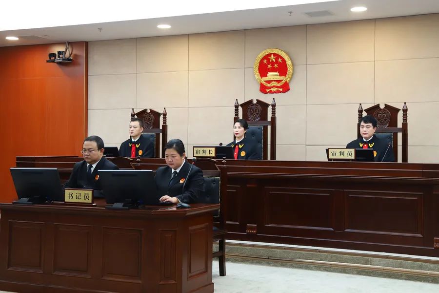 刘新云当庭认罪！晋城沁水4人接受审查调查，1人为副县长休闲区蓝鸢梦想 - Www.slyday.coM