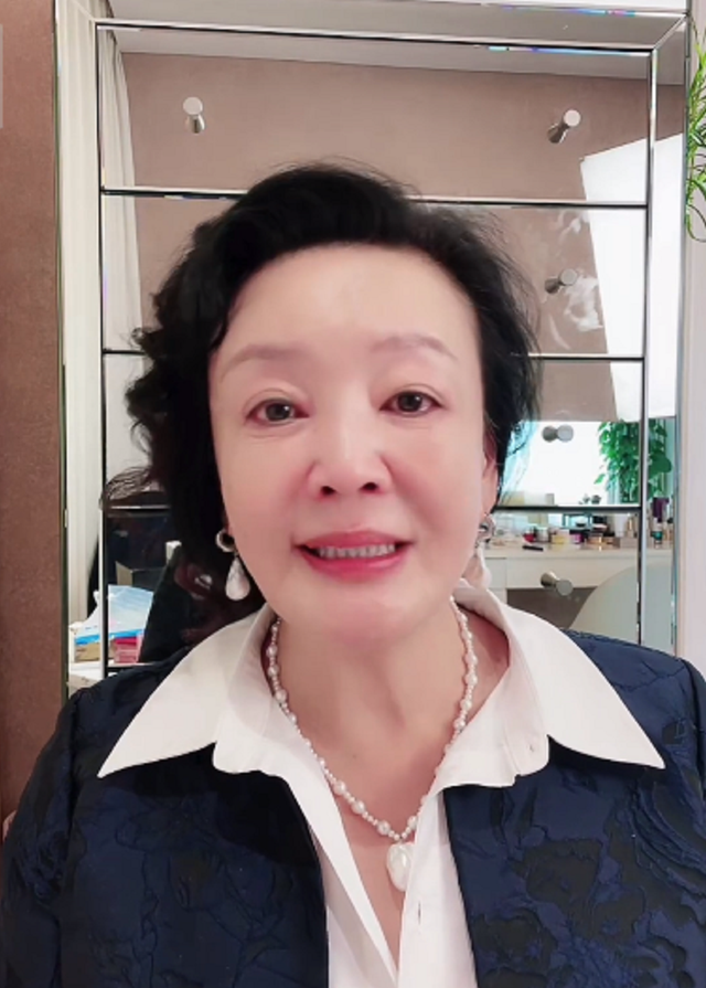 张兰再惹争议，称汪小菲一年创2000万就业机会，遭怒怼后立马改口休闲区蓝鸢梦想 - Www.slyday.coM