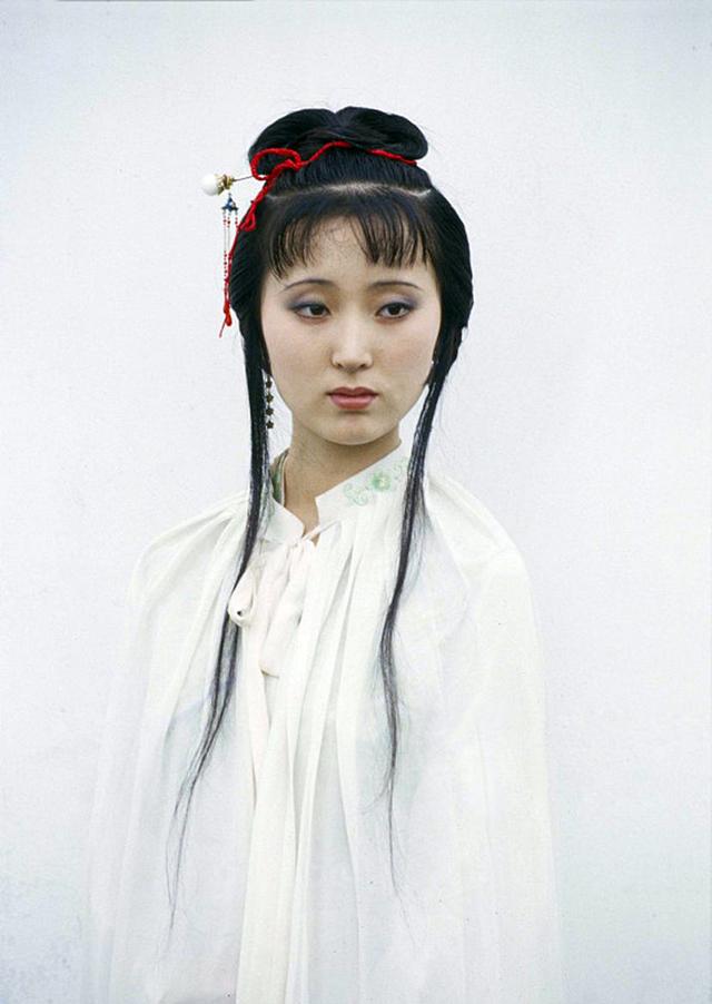 同样是演"林黛玉",把陈晓旭和陶慧敏放在一起看,差别就出来了__财经