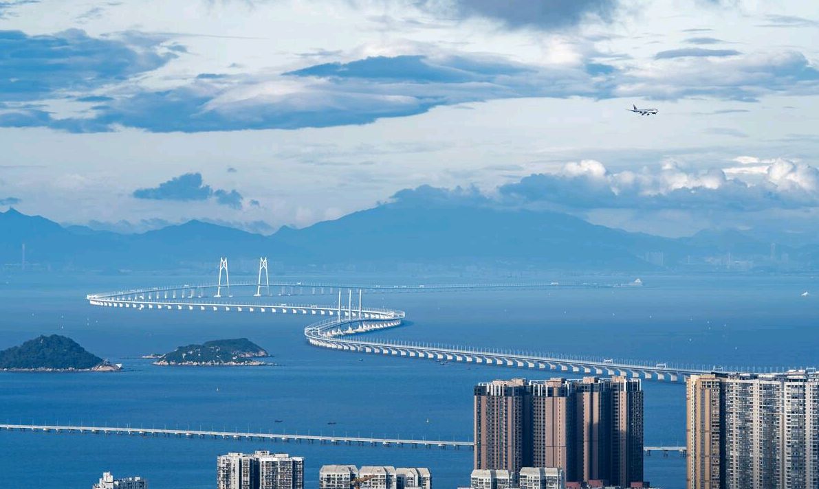 大海那么深，跨海大桥的桥墩是怎么打下去的？不愧是基建狂魔休闲区蓝鸢梦想 - Www.slyday.coM