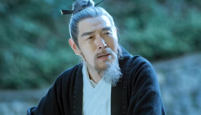 王重楼的扮演者沈保平是古装剧里的常客,《甄嬛传》,《如懿传》