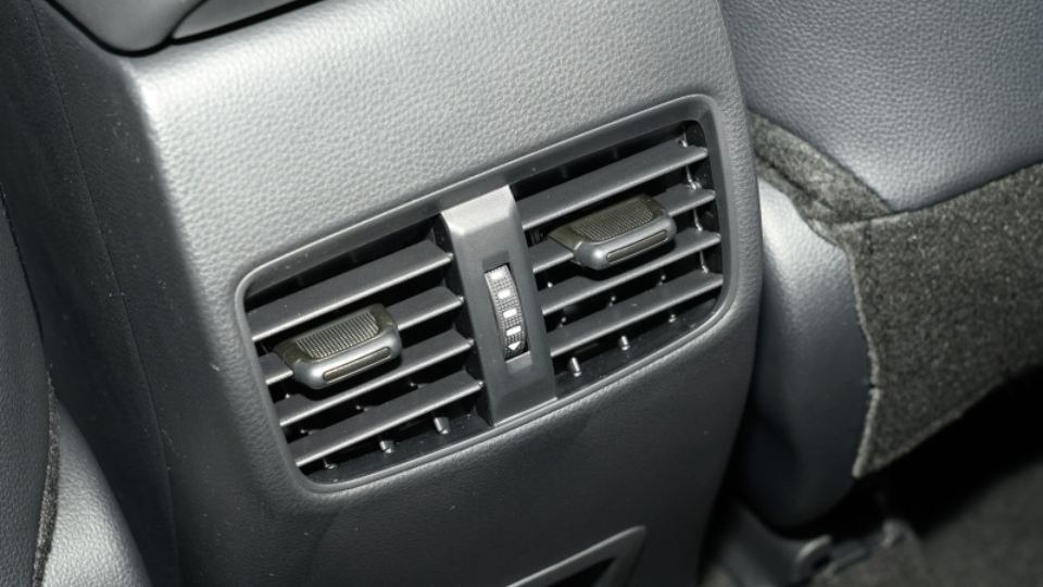 丰田锋兰达对比本田缤智：15万元内没悬念，超过呢？