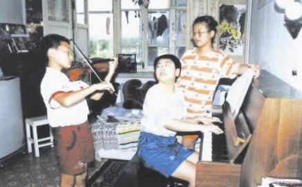 郎朗：成名路上有泪，没给老师送红包差点毁了他的一生休闲区蓝鸢梦想 - Www.slyday.coM