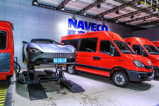 智慧定制下的"依维柯移动维修平台"交付法拉利掀起开门红-新浪汽车