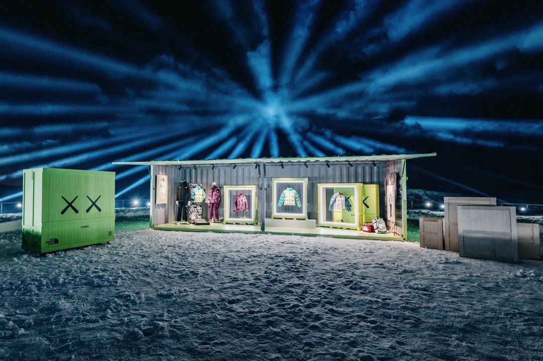 thenorthfacexxkaws于长白山全球首发硬核户外如何演绎极致浪漫