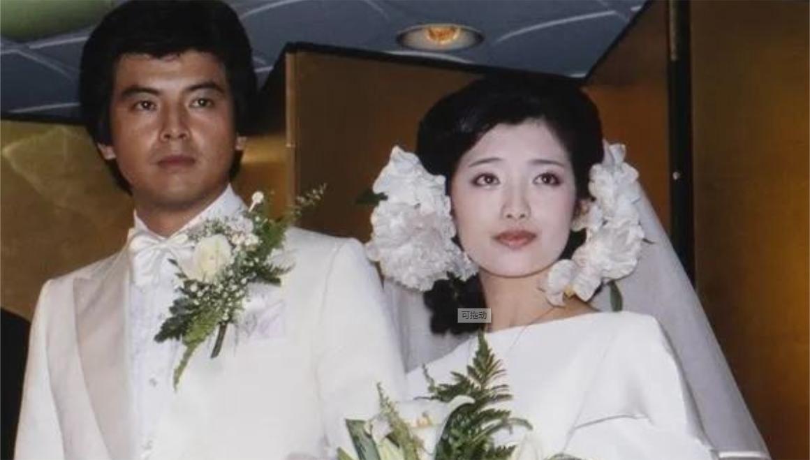1981年,山口百惠和丈夫结婚,千名粉丝和50多家媒体见证婚礼过程