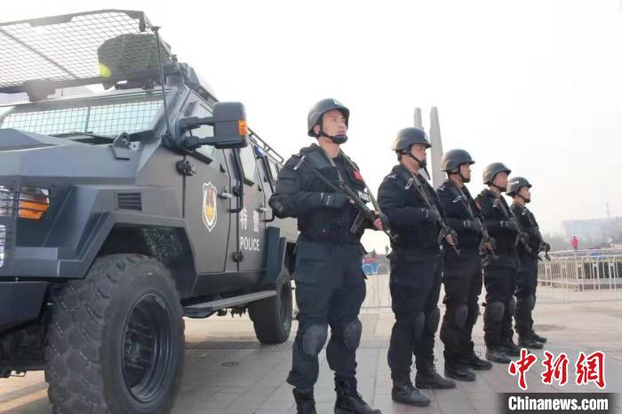 据唐山市公安局党委副书记,副局长李福三介绍,自行动以来,该市警方在