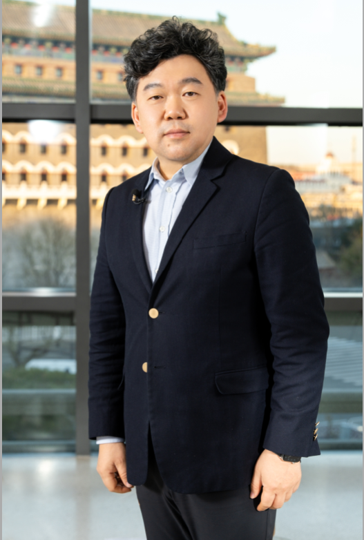 市政协常委,北京市建筑设计研究院有限公司总建筑师,首钢集团总建筑师