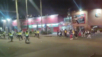 哥伦比亚首都爆发抗议反对公交涨价 狱中男子远程指令袭击警察休闲区蓝鸢梦想 - Www.slyday.coM