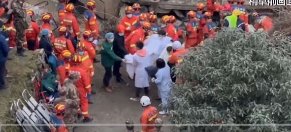 重庆武隆食堂坍塌事故已救出20人，其中9人死亡！夜间救援仍在继续休闲区蓝鸢梦想 - Www.slyday.coM