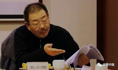 献给敬爱的周总理！这首经典作品催人泪下，被刘欢、戴玉强、韩红等唱响全国……休闲区蓝鸢梦想 - Www.slyday.coM