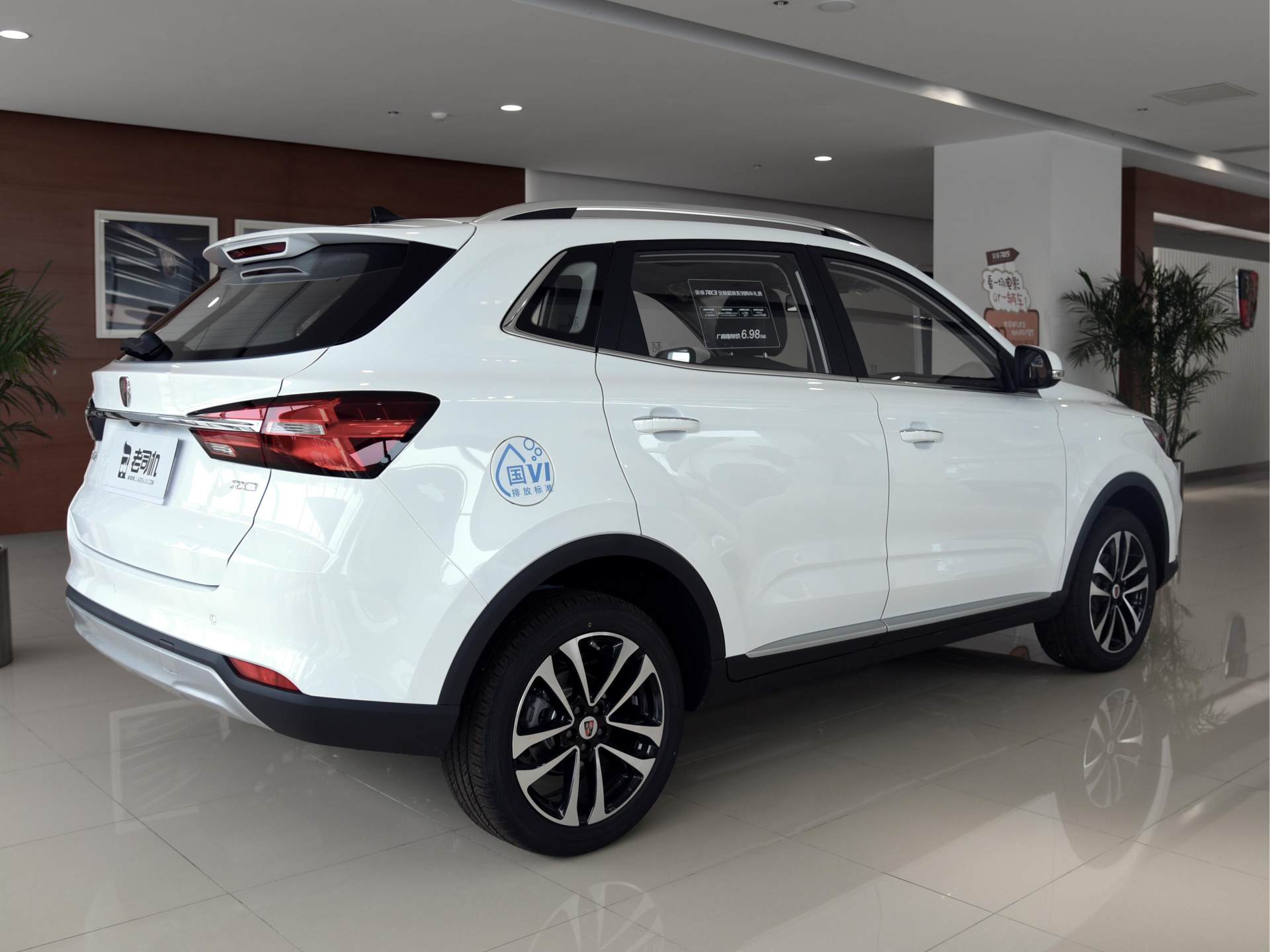 省油配置丰富16l动力够用配自动挡仅898万带你看荣威rx3