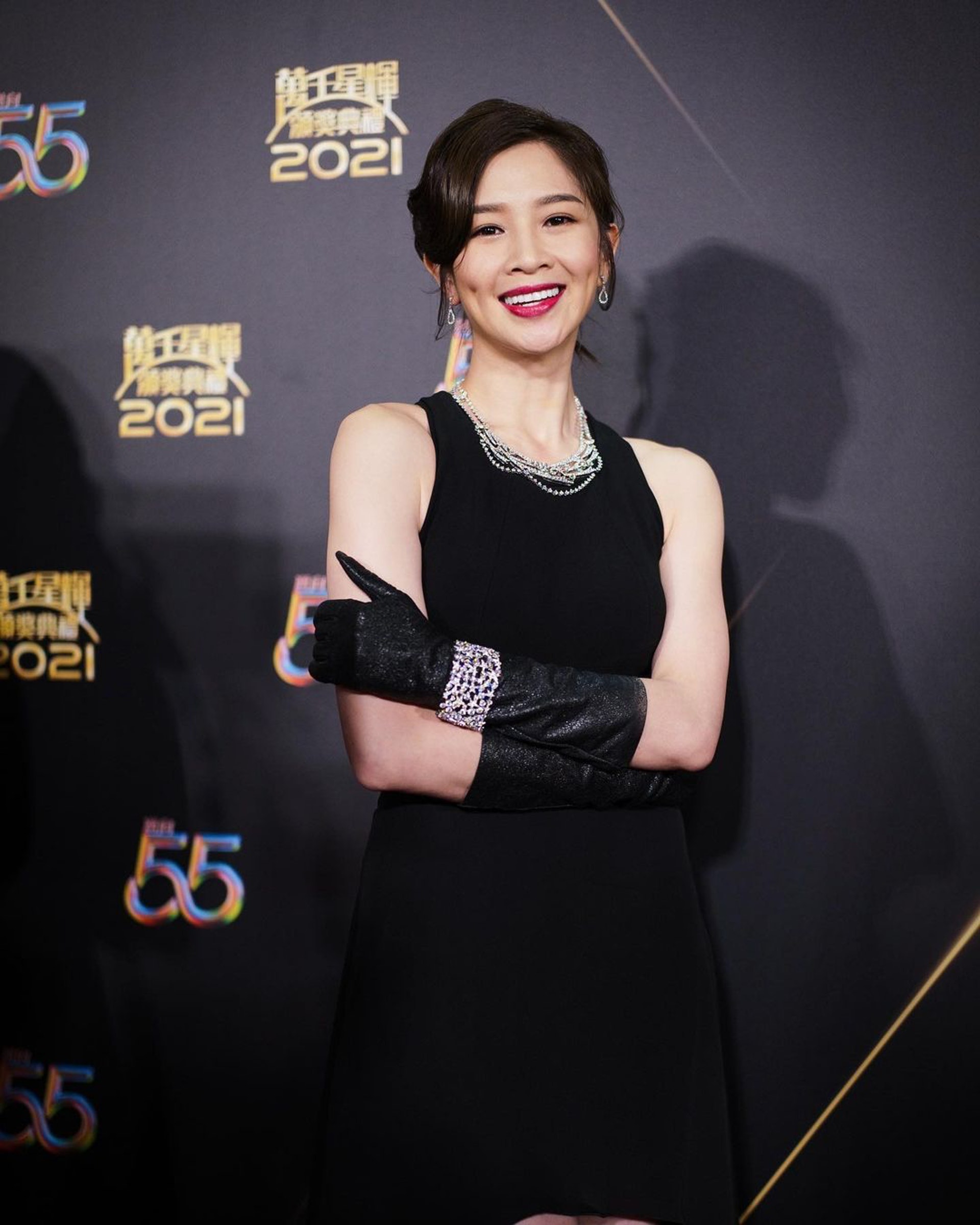 麦美恩公然嘲笑谭俊彦拿奖靠爸爸怕得罪对方急忙承认并道歉