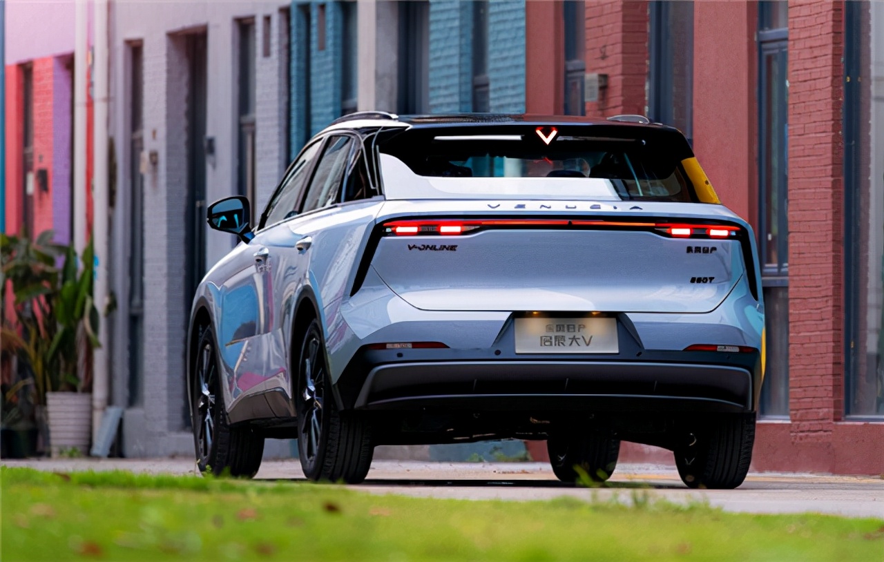 同样10万级SUV，启辰大V面对哈弗赤兔很“克制”